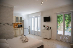 Spacious studio 4 minutes walk from the Beaches